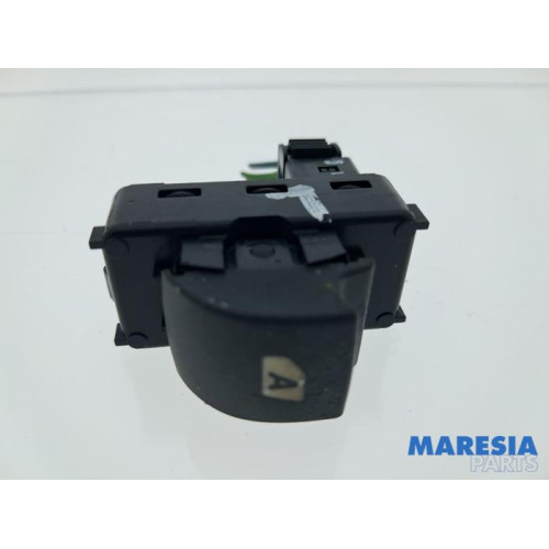 Citroen - Berlingo - Elektrisches Fenster Schalter