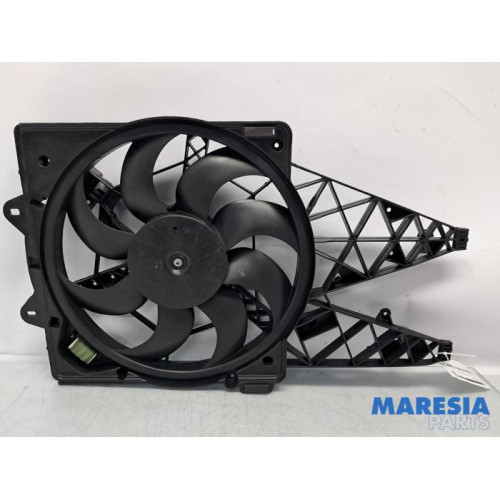 Opel - Combo - Kühlgebläse Motor