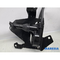 Opel - Combo - Hebemachanik Reserverad