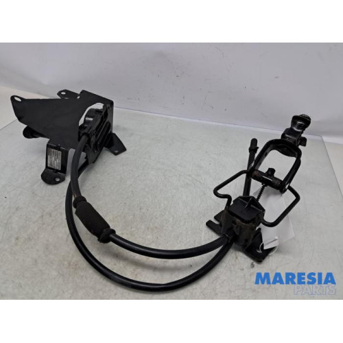 Opel - Combo - Hebemachanik Reserverad