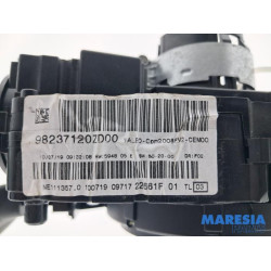 Peugeot - 2008 - Steering column stalk