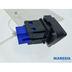 Peugeot - 2008 - Commutateur éclairage d'urgence