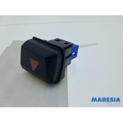 Peugeot - 2008 - Commutateur éclairage d'urgence