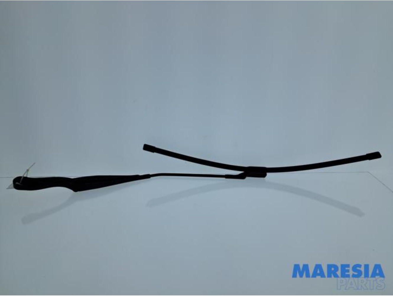 Opel - Combo - Front wiper arm