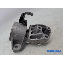 Opel - Combo - Motorsteun