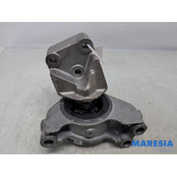 Opel - Combo - Motorsteun