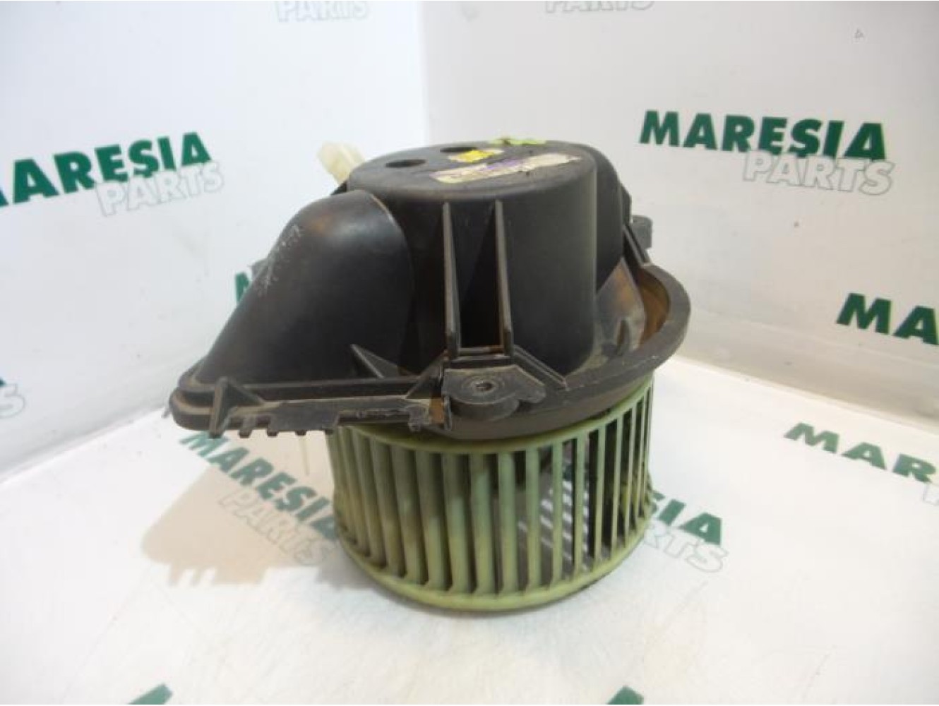 Renault - Megane - Heating and ventilation fan motor