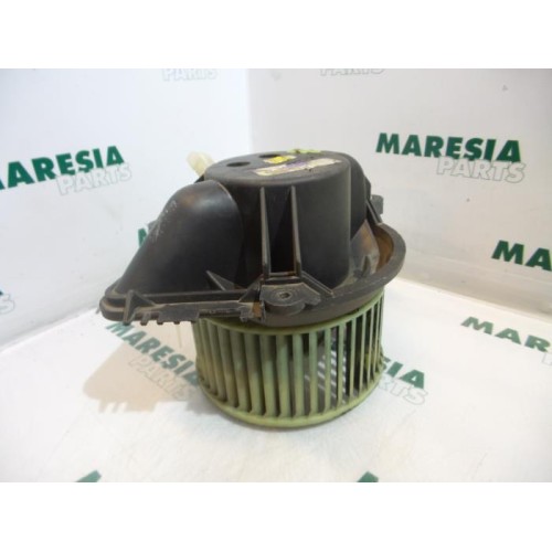 Renault - Megane - Heating and ventilation fan motor