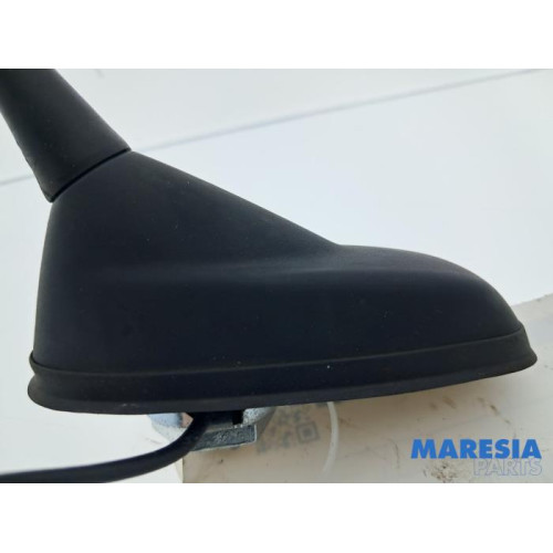 Peugeot - 2008 - Antenna