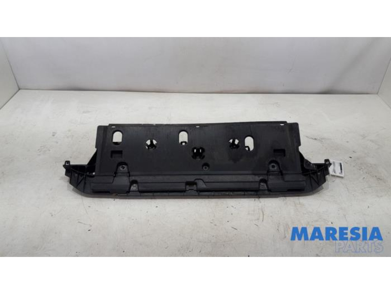 Peugeot - 208 - Pare-chocs plaque inférieure