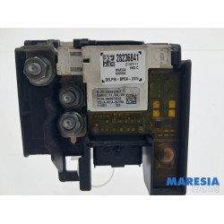 Citroen - C4 Picasso - Fuse box