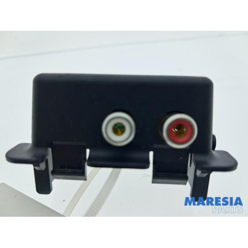 Citroen - C4 Picasso - AUX / USB connection