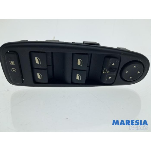 Citroen - C4 Picasso - Multi-functional window switch