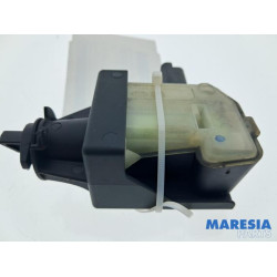 Citroen - C4 Picasso - Tank flap lock motor