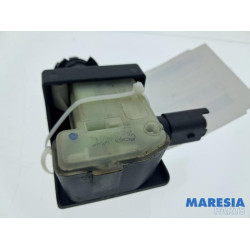 Citroen - C4 Picasso - Tank flap lock motor