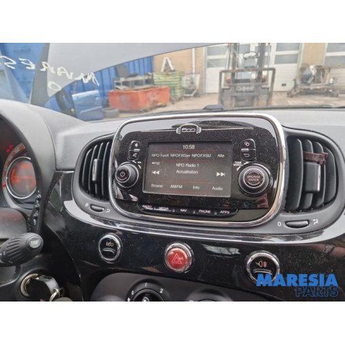 Fiat - 500 - Displays Multi Media Anzeige