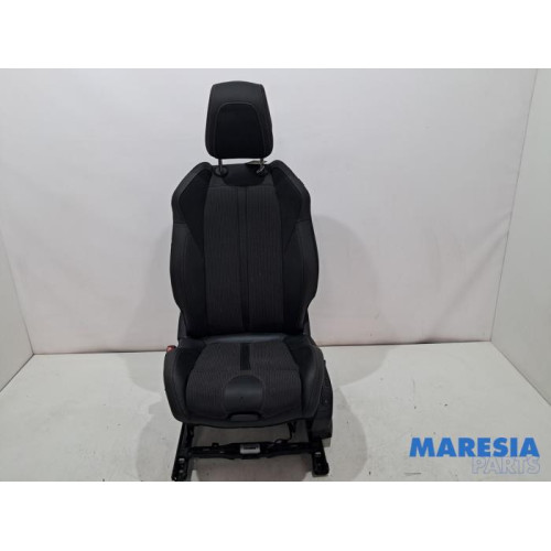Peugeot - 3008 - Sitz links