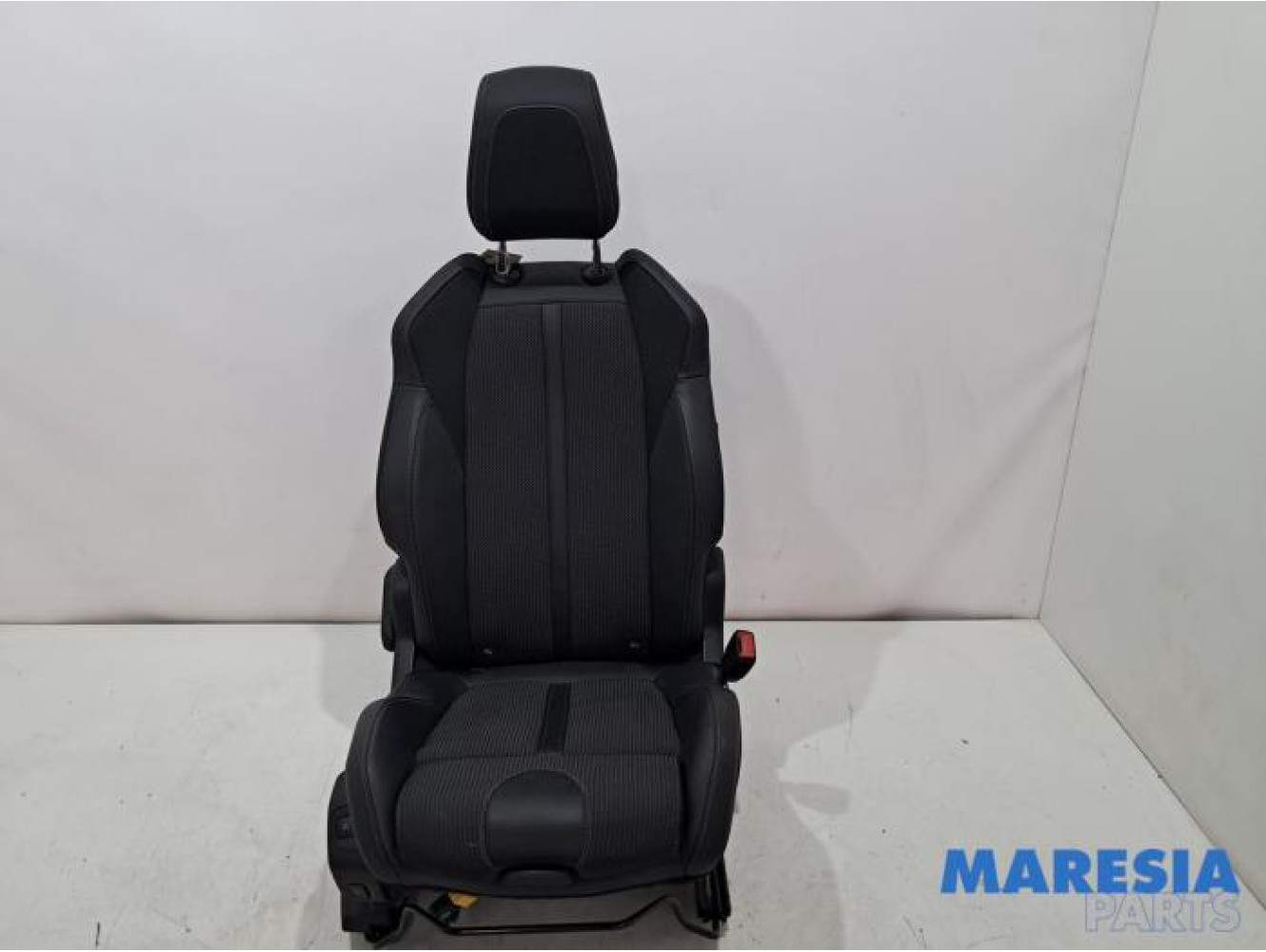 Peugeot - 3008 - Sitz rechts