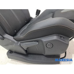 Peugeot - 3008 - Sitz rechts