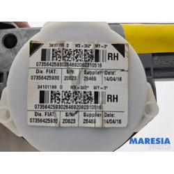 Fiat - 500 - Front seatbelt, right