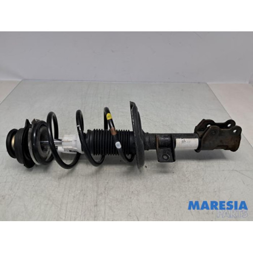 Fiat - 500 - Stoßdämpferstrebe rechts vorne