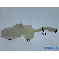 Fiat - 500 - Front windscreen washer reservoir