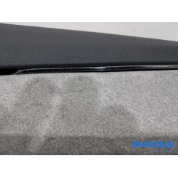 Peugeot - 3008 - Türverkleidung 4-türig links vorne