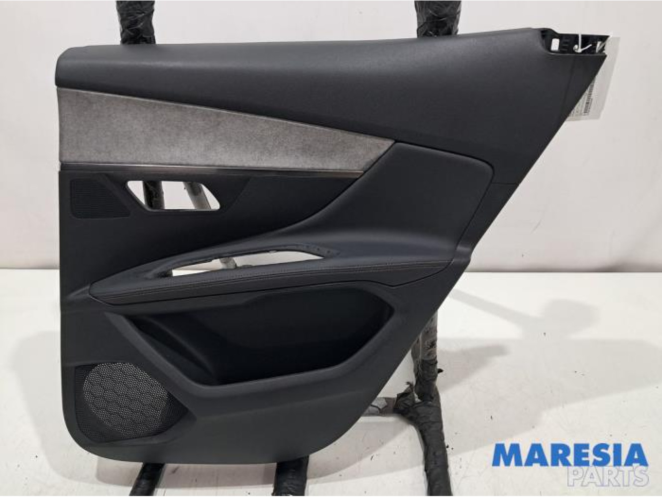 Peugeot - 3008 - Portierbekleding 4Deurs rechts-achter