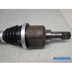 Peugeot - 208 - Front drive shaft, left