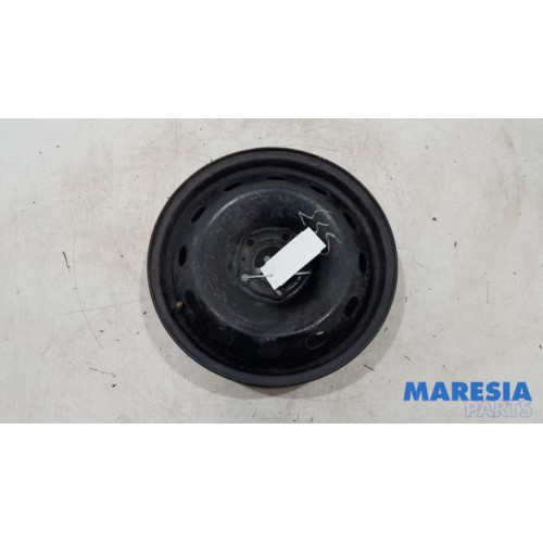 Renault - Trafic - Wheel