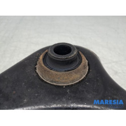 Peugeot - 208 - Querlenker unten links vorne