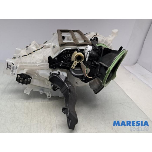 Peugeot - 208 - Kachelhuis