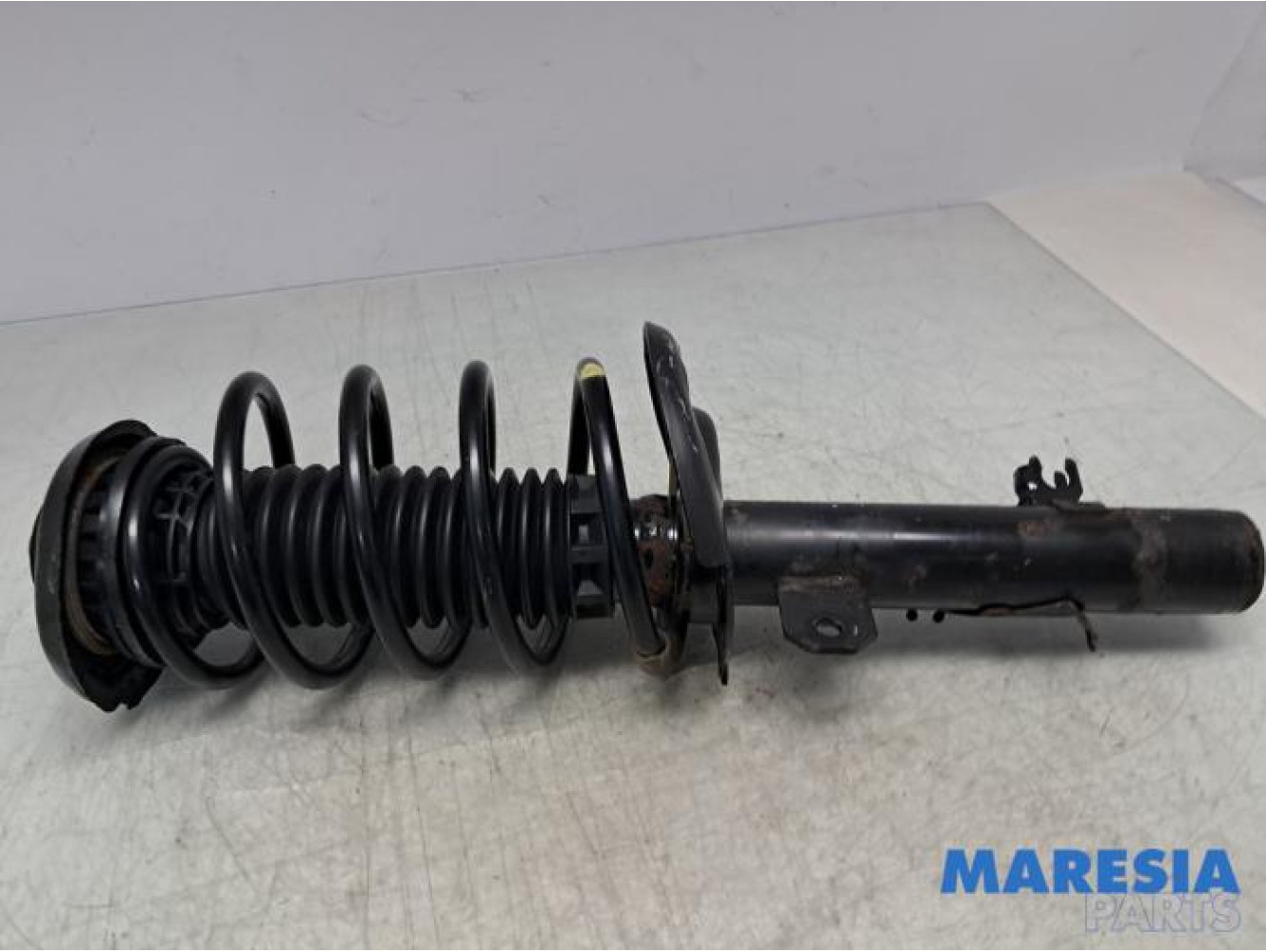 Peugeot - 2008 - Schokdemperpoot links-voor