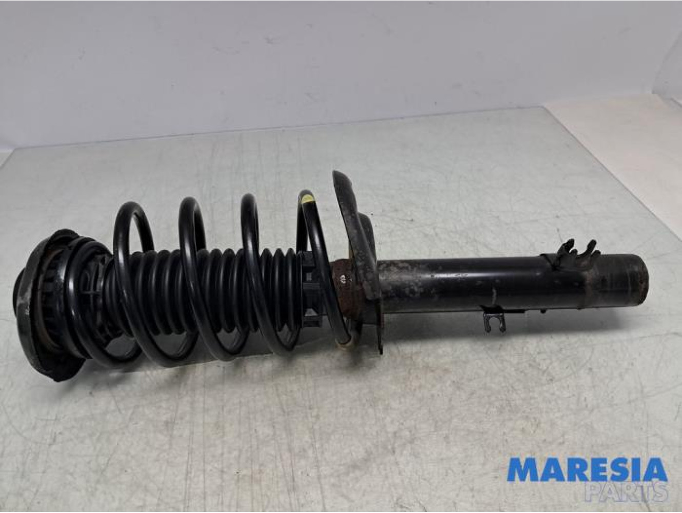 Peugeot - 2008 - Barre amortisseur avant droit