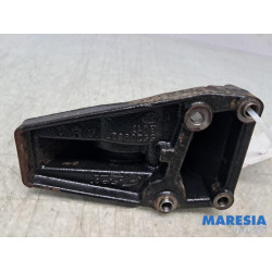 Lancia - Delta - Cardan steun