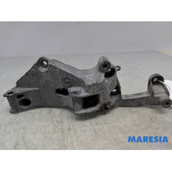 Peugeot - 2008 - Dynamosteun boven