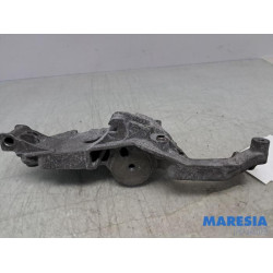 Peugeot - 2008 - Dynamosteun boven