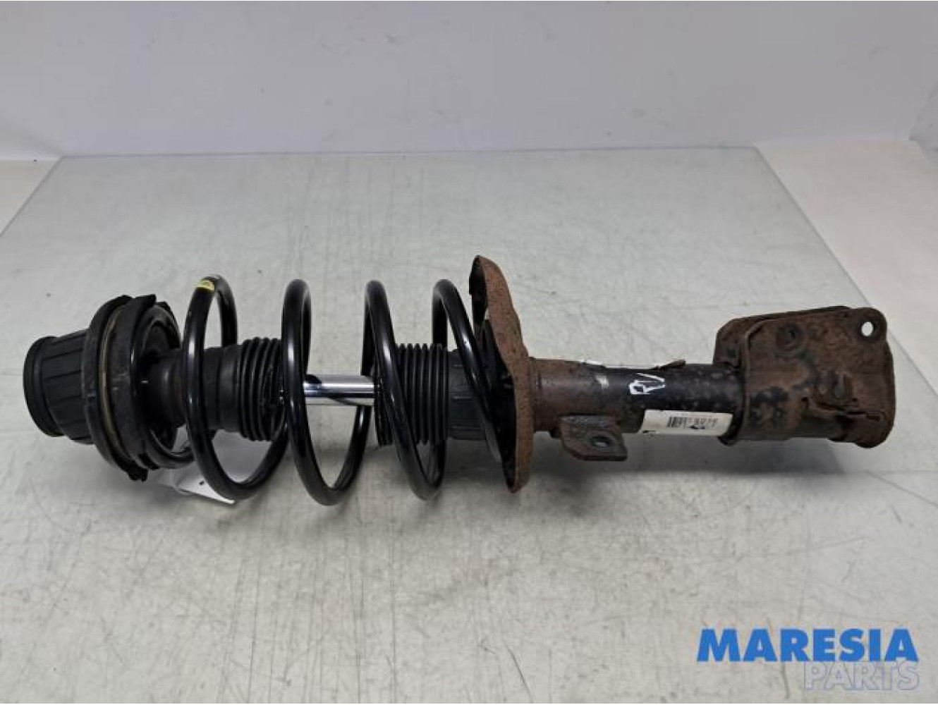 Lancia - Delta - Front shock absorber rod, right