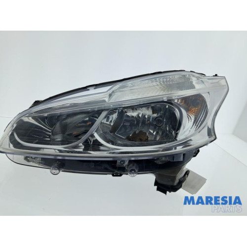 Peugeot - 208 - Koplamp links