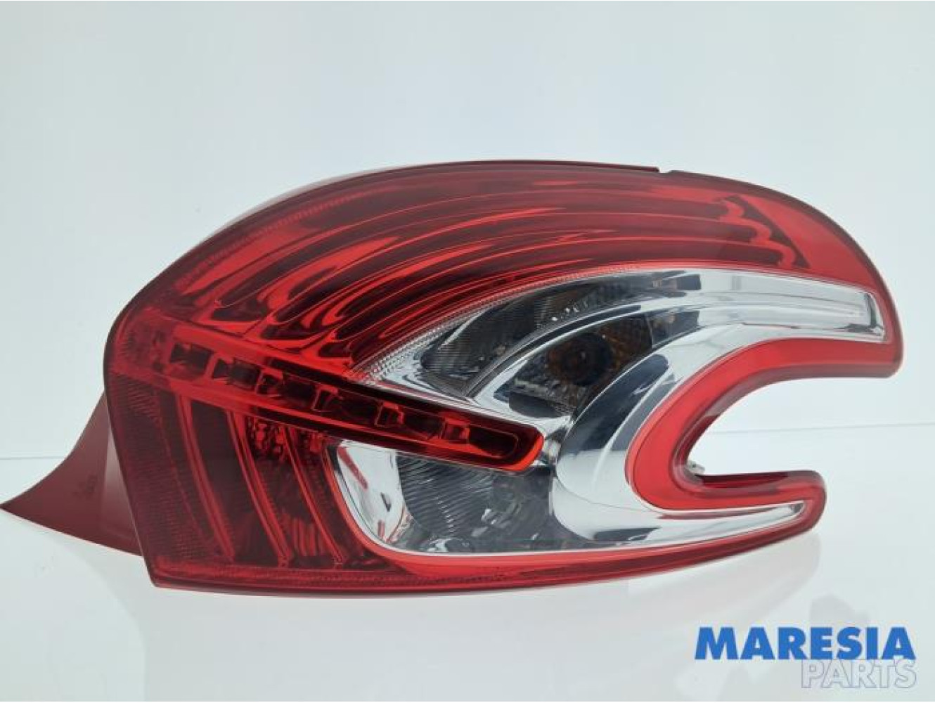 Peugeot - 208 - Feu arrière droit