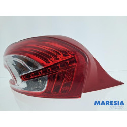 Peugeot - 208 - Achterlicht links