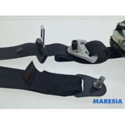 Peugeot - 208 - Front seatbelt, left