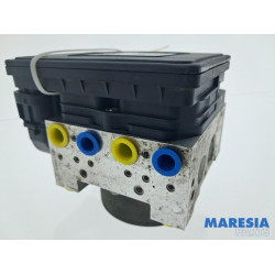 Peugeot - 208 - ABS Pomp