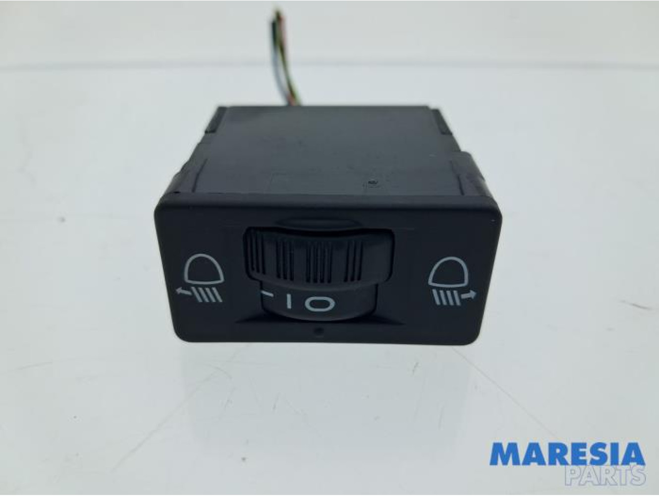 Citroen - C3 - AIH headlight switch