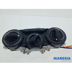 Peugeot - 208 - Heater control panel