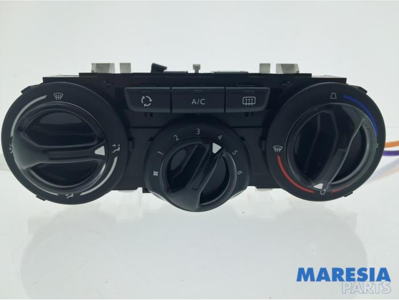 Peugeot - 208 - Heater control panel