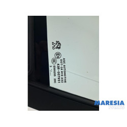 Peugeot - 208 - Vitre triangulaire avant gauche