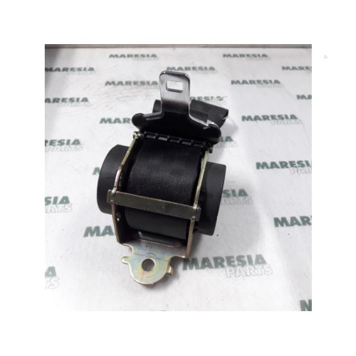 Peugeot - 407 - Rear seatbelt, right