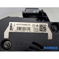 Peugeot - 208 - Dynamo