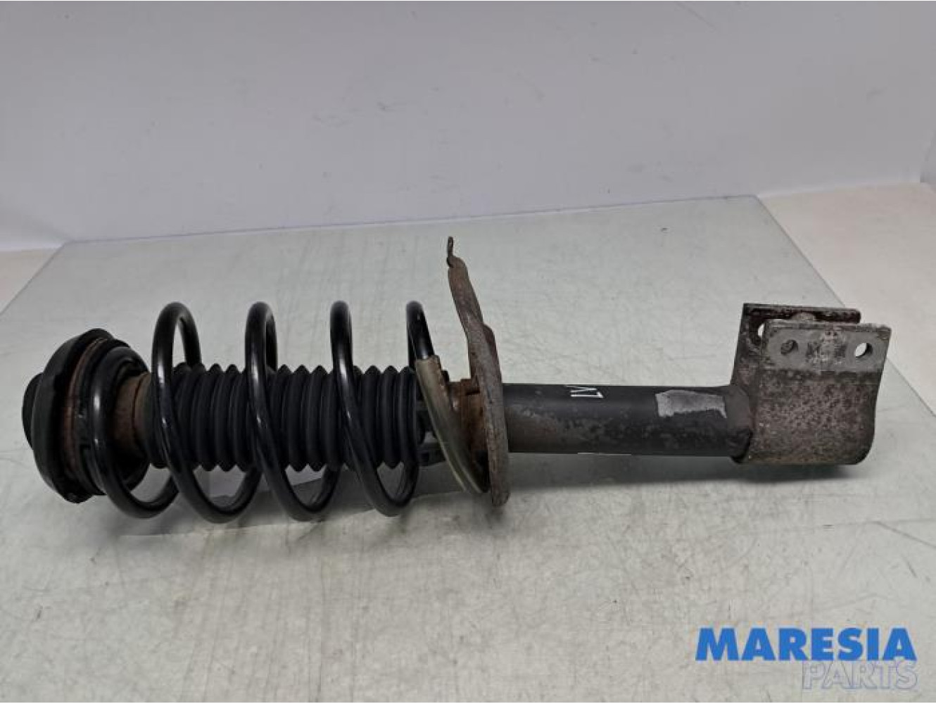 Peugeot - 308 - Barre amortisseur avant gauche